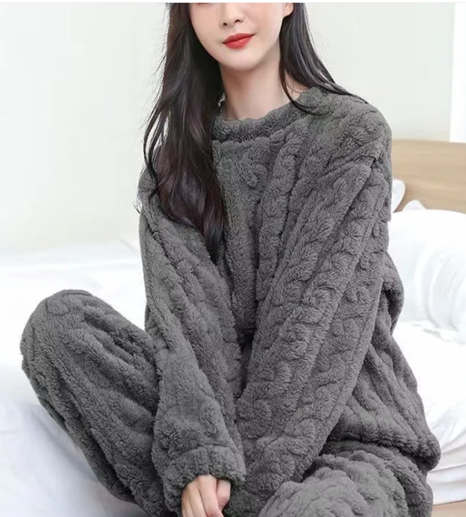 Coral Velvet Pajama Set – Warm Pullover & Pants