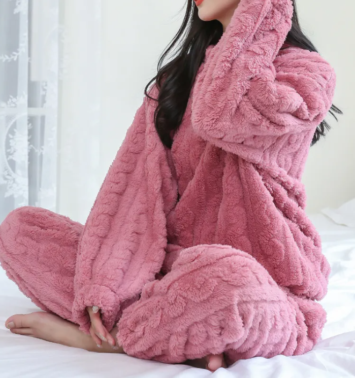 Coral Velvet Pajama Set – Warm Pullover & Pants